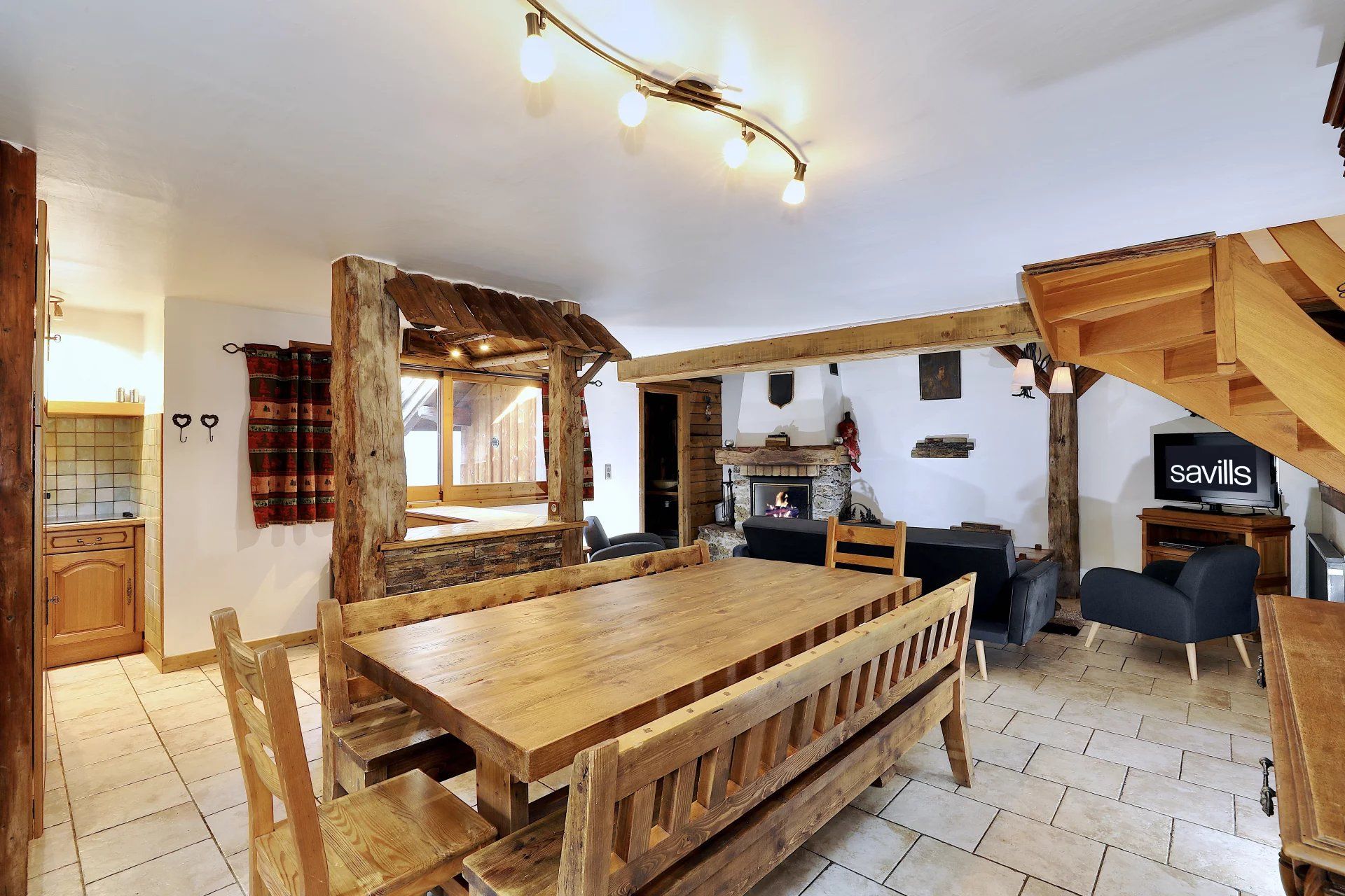 chalet 4 Rooms for sale on Méribel (73550)