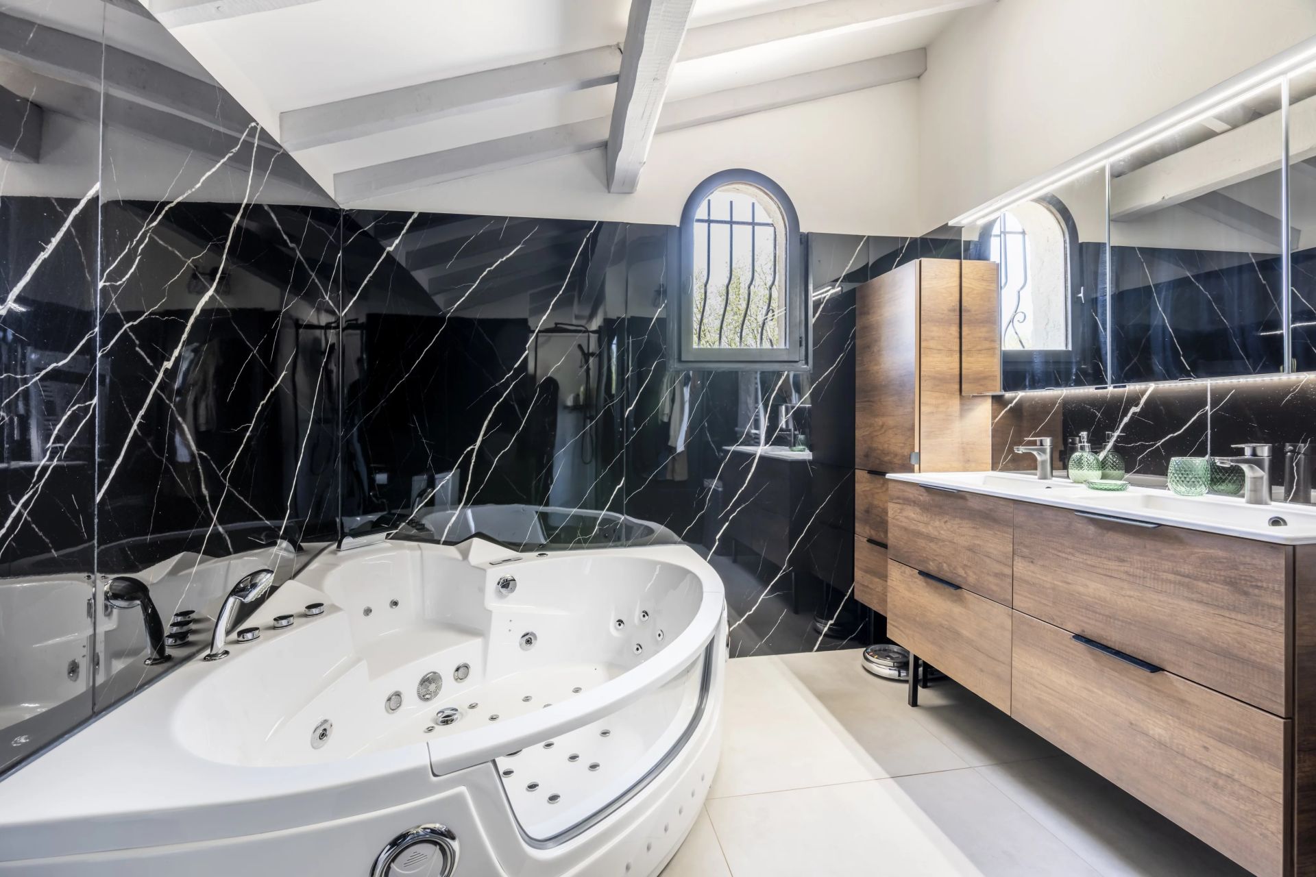 villa 7 Pièces en vente sur Roquefort-les-Pins (06330)