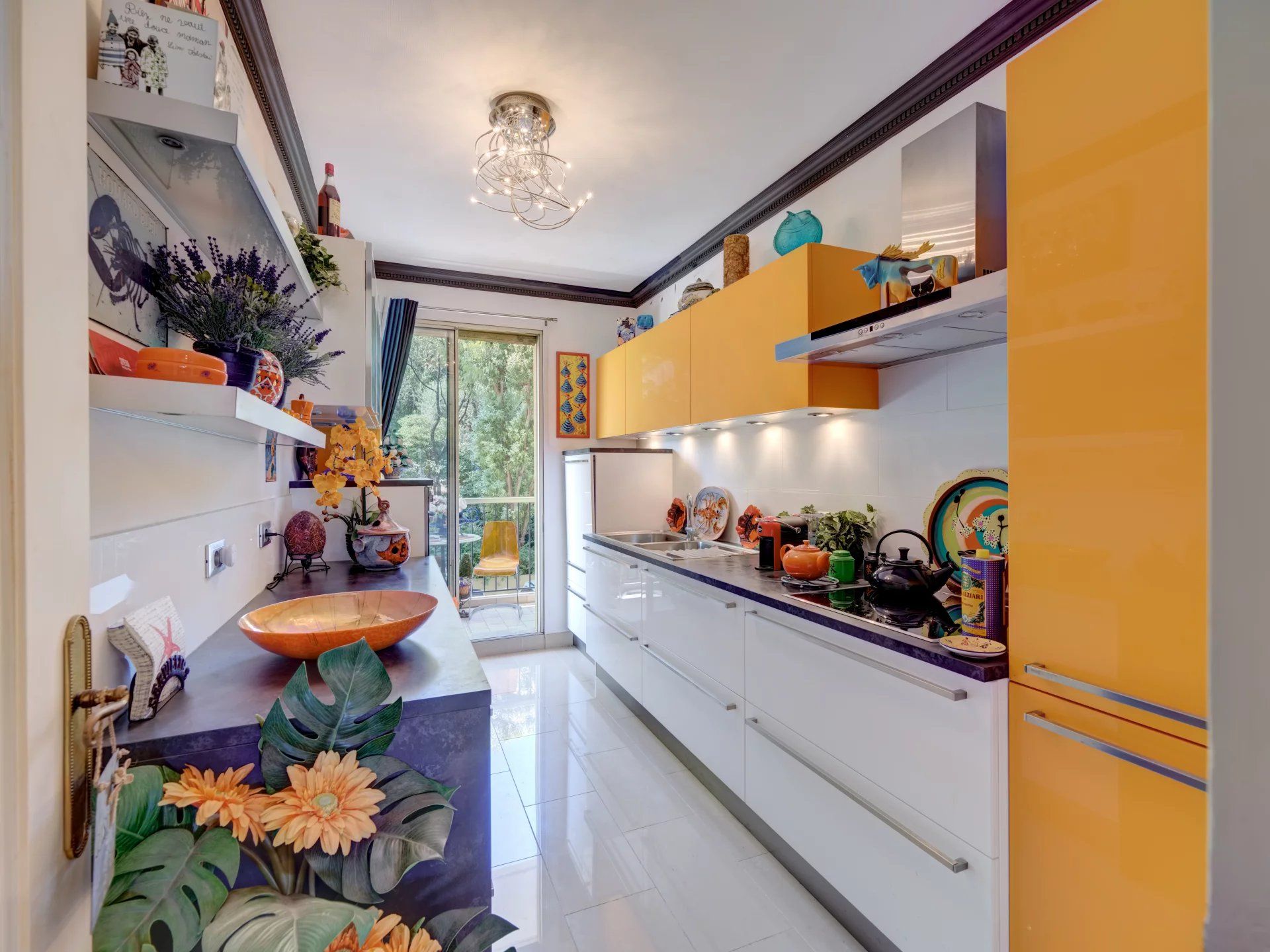apartment 4 Rooms for sale on Nice (06200)