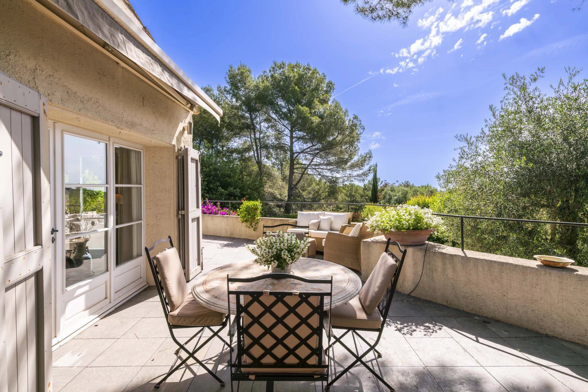 villa 6 Pièces en vente sur Valbonne (06560)