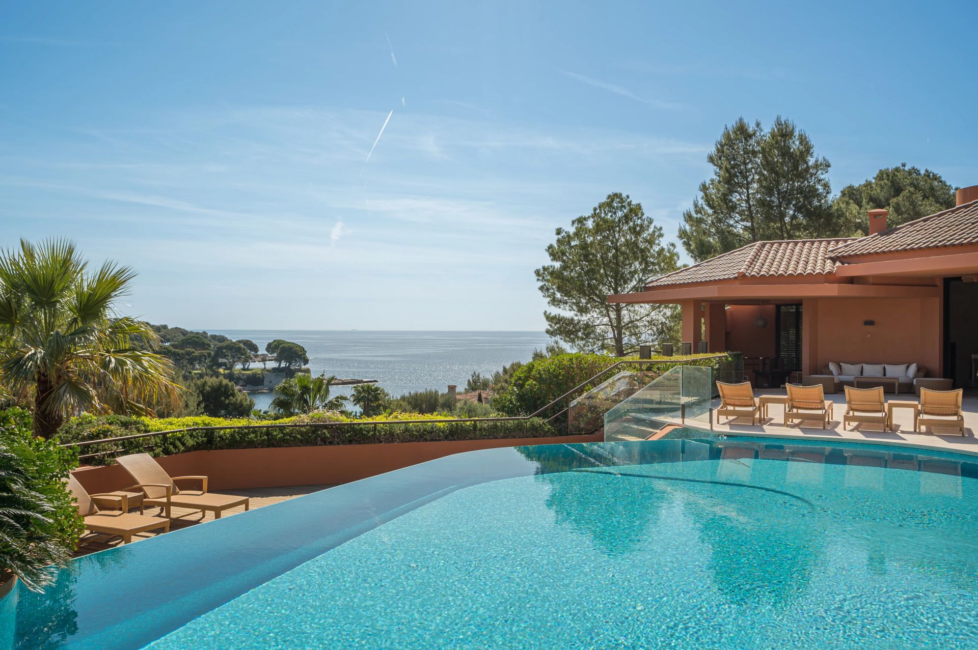 villa 14 Pièces en location saisonnière sur Saint-Jean-Cap-Ferrat (06230)