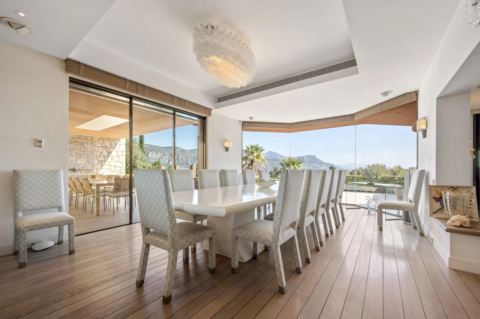 villa 14 Pièces en location saisonnière sur Saint-Jean-Cap-Ferrat (06230)