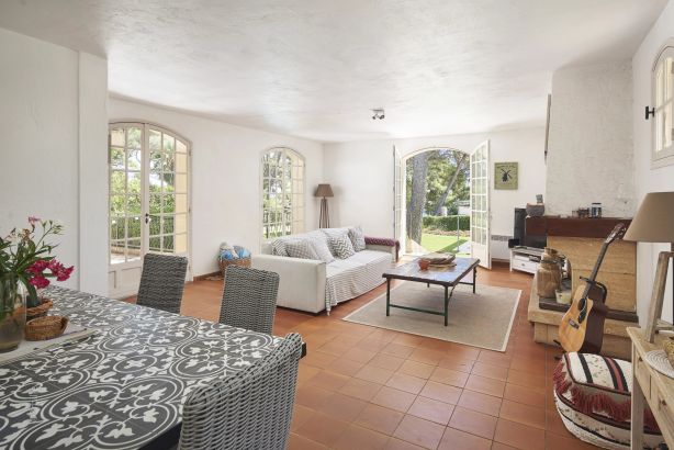 Vente Villa Antibes 6&nbsp;Pièces 140&nbsp;m²