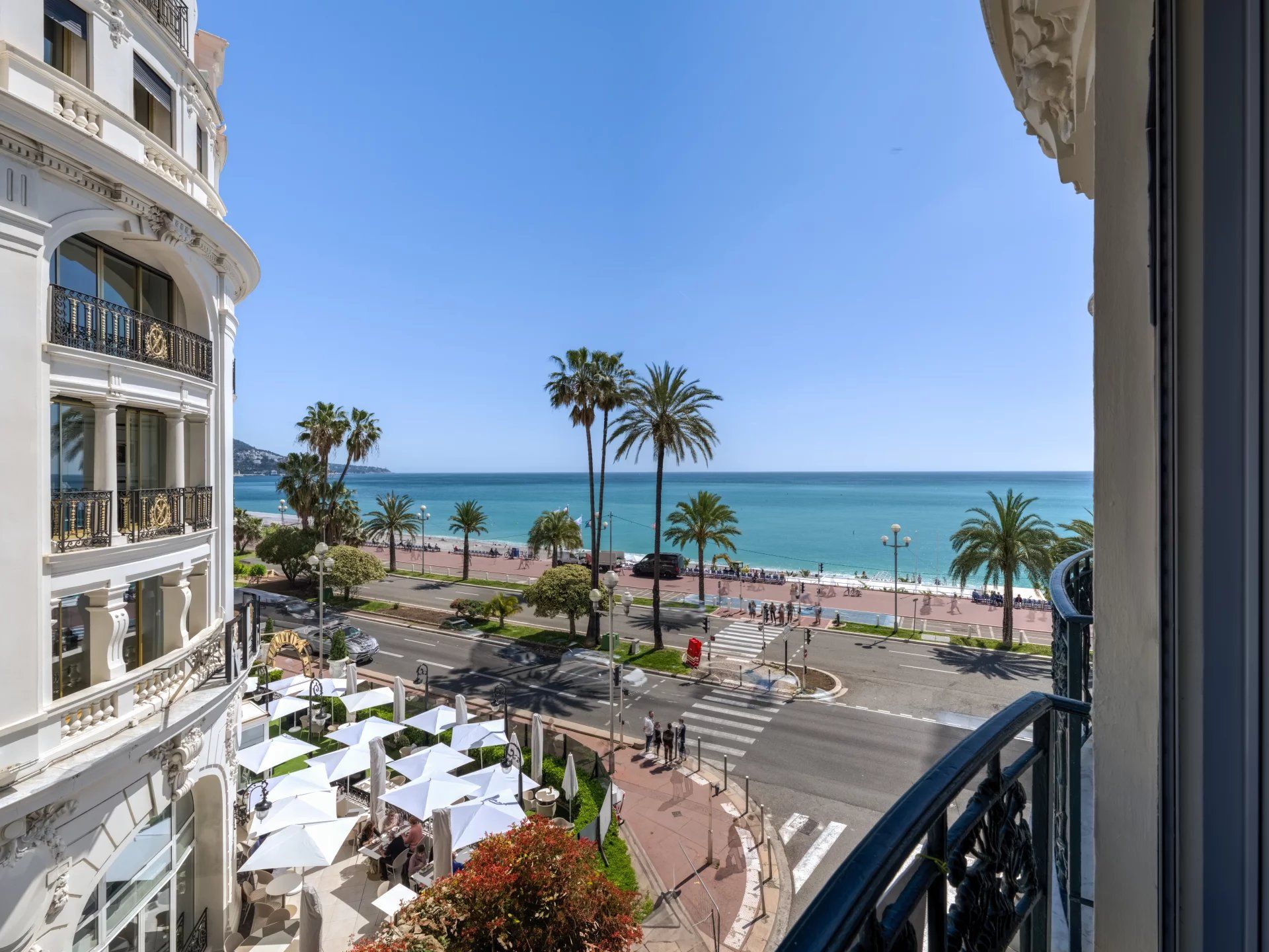 apartment 5 Rooms for sale on Nice (06000)