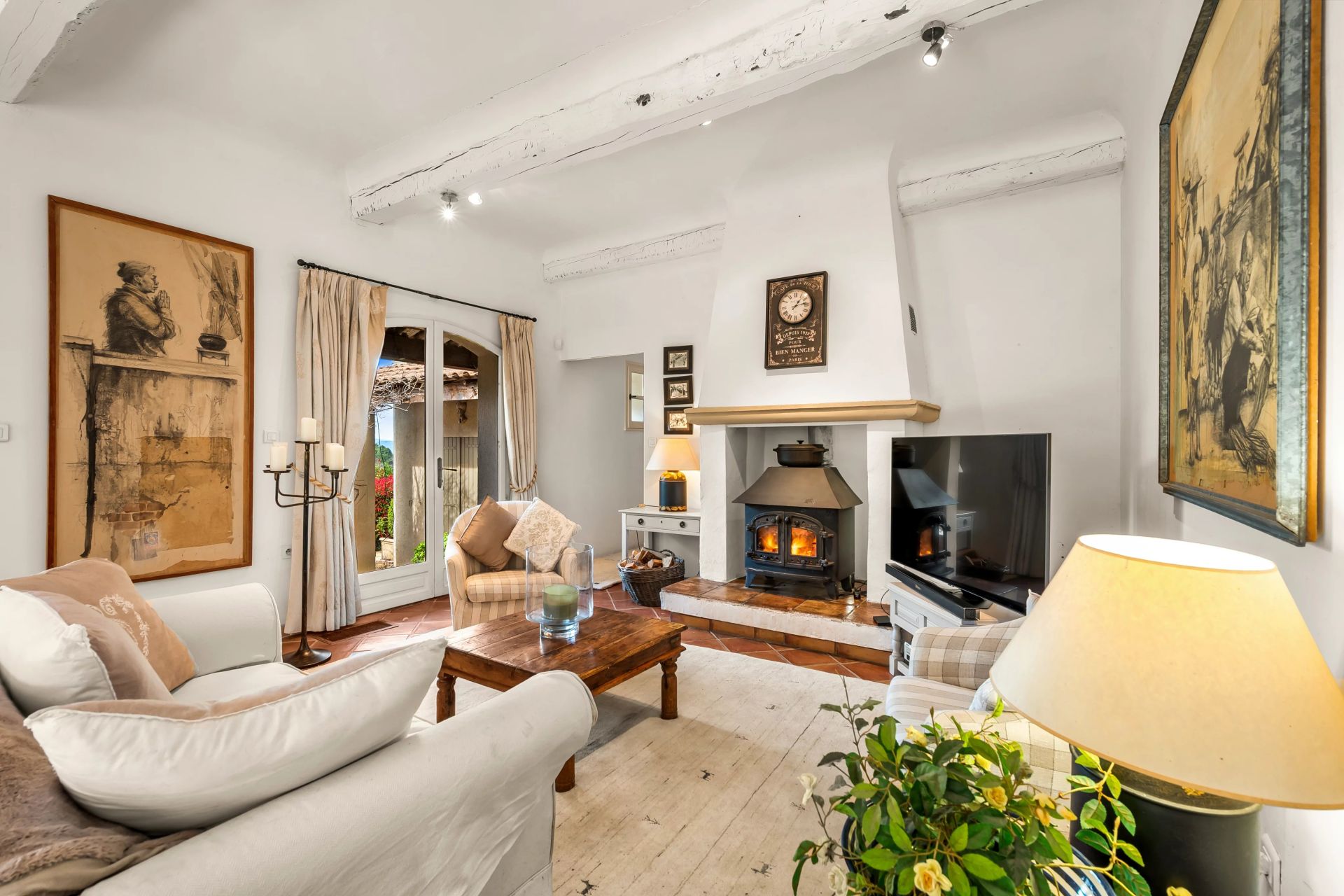 villa 7 Rooms for sale on La Garde-Freinet (83680)