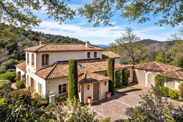 Sale Villa La Garde-Freinet 7&nbsp;Rooms 286.51&nbsp;m²