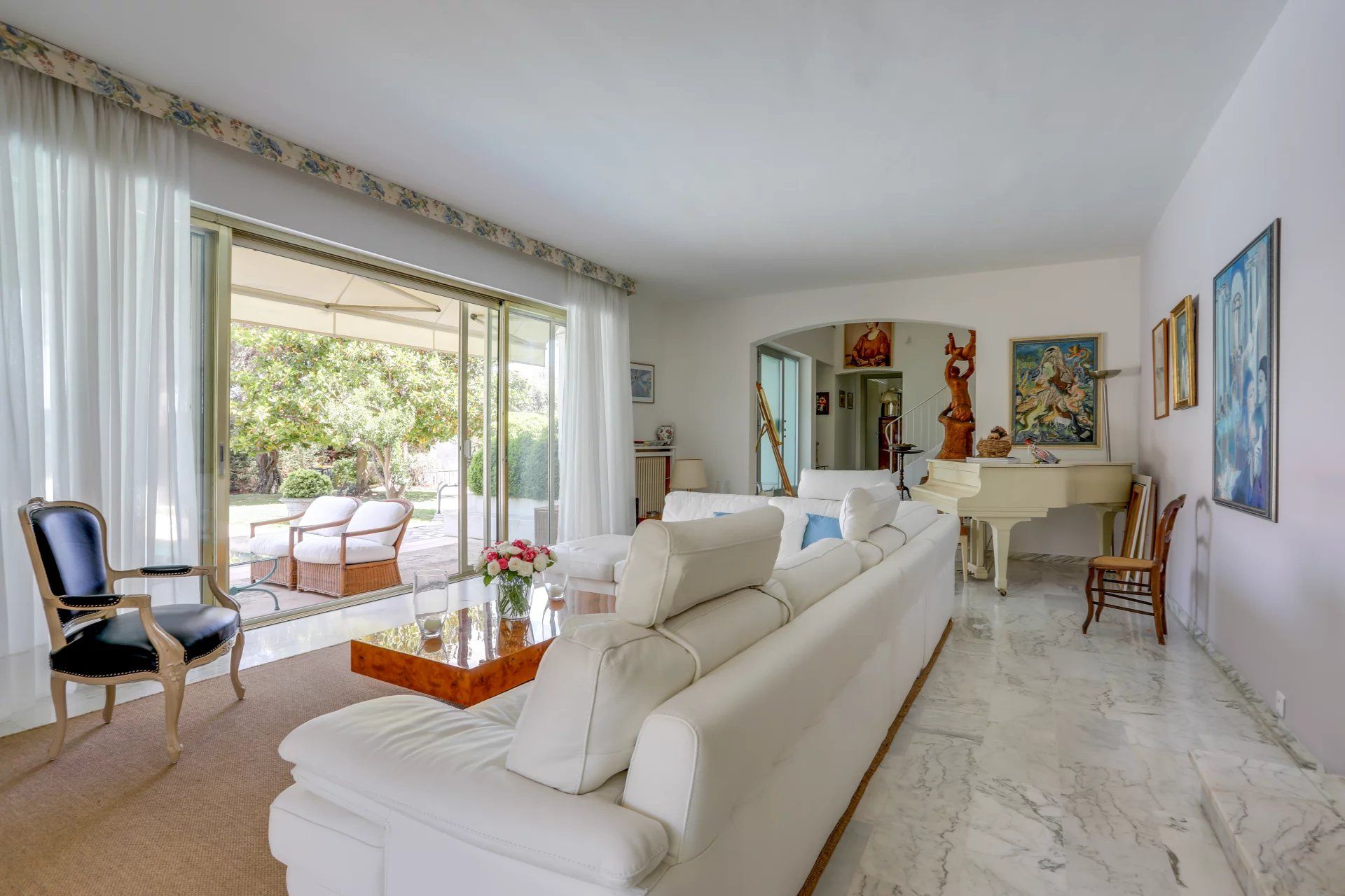 villa 9 Pièces en location saisonnière sur Antibes (06160)