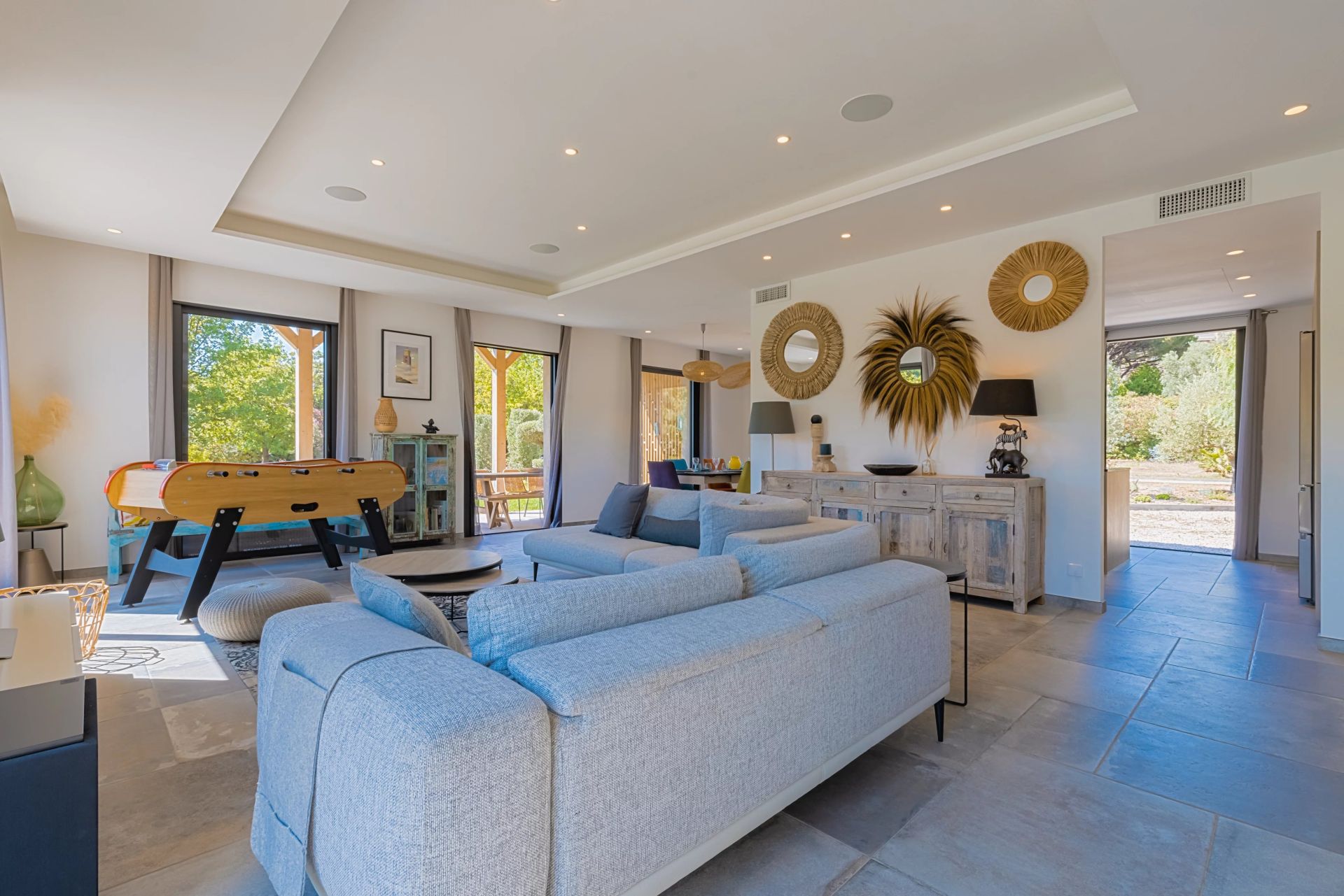 villa 6 Rooms for sale on Saint-Tropez (83990)