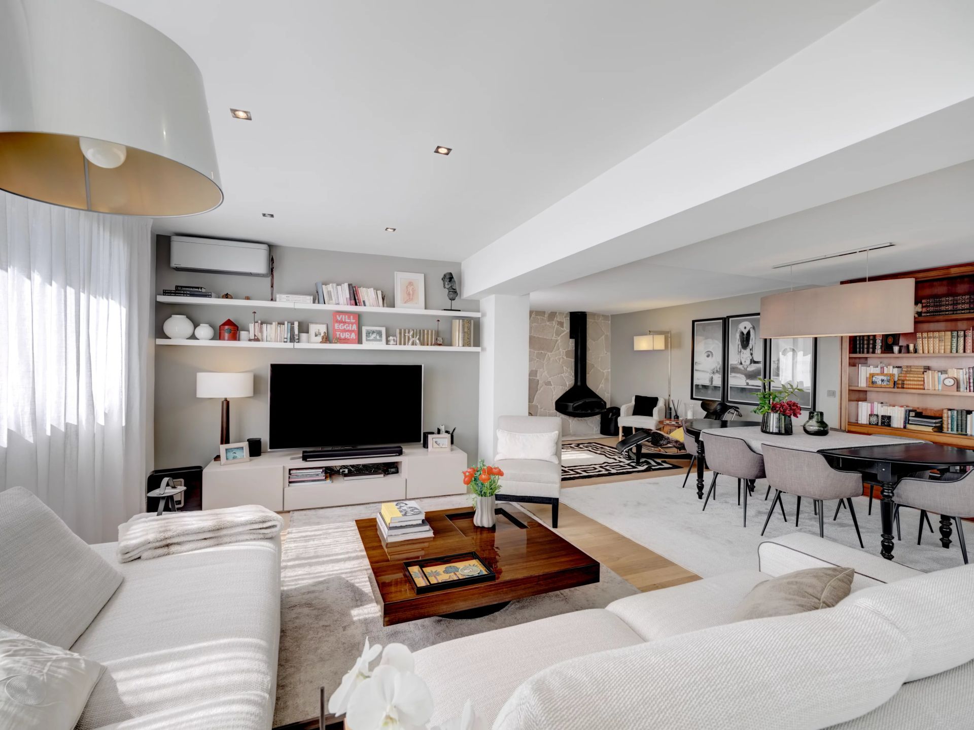 villa 6 Rooms for sale on La Turbie (06320)