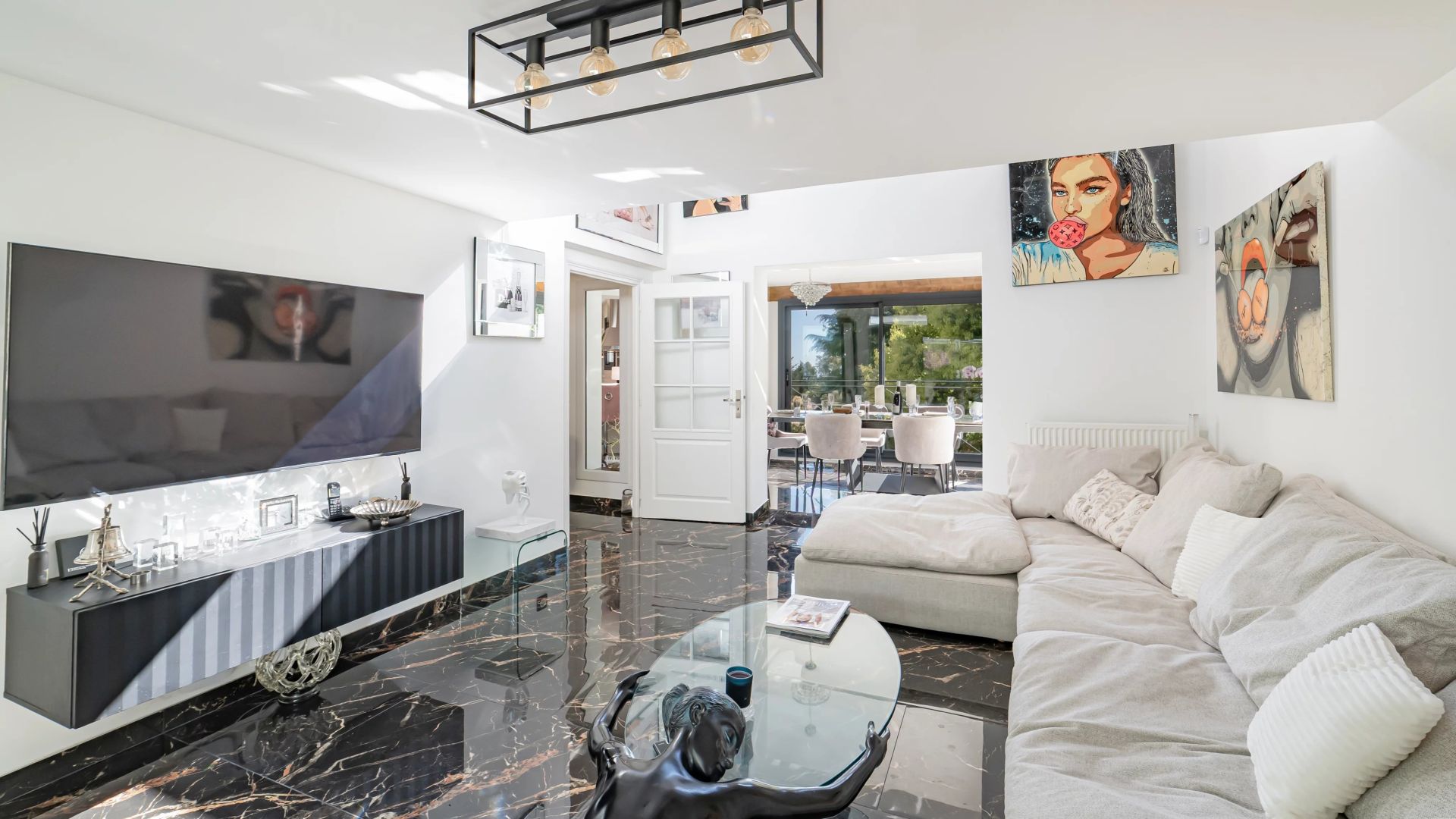 villa 4 Rooms for sale on Le Cannet (06110)