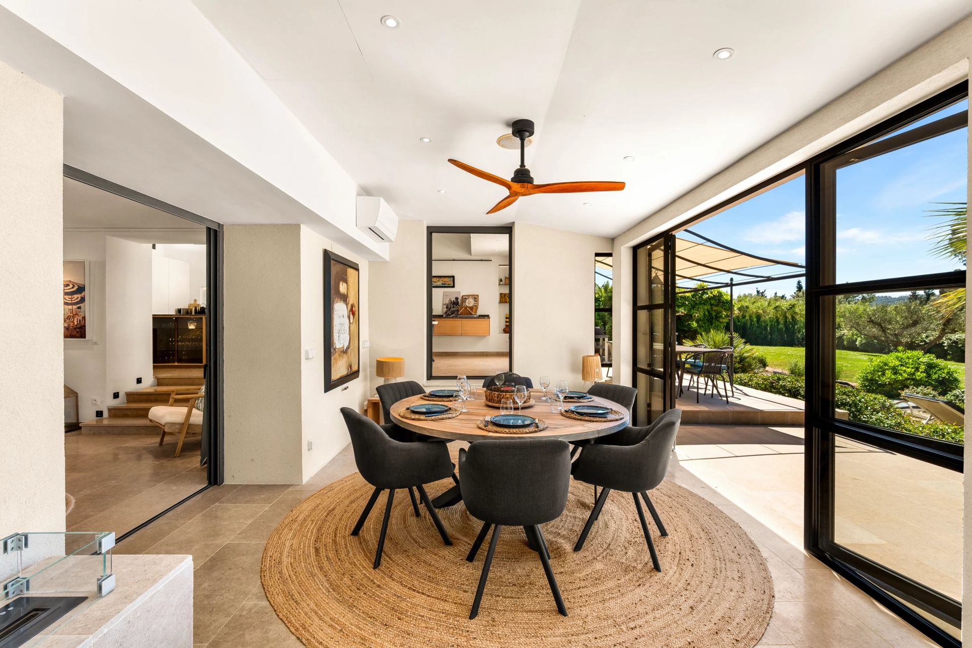 villa 5 Pièces en location saisonnière sur Saint-Tropez (83990)