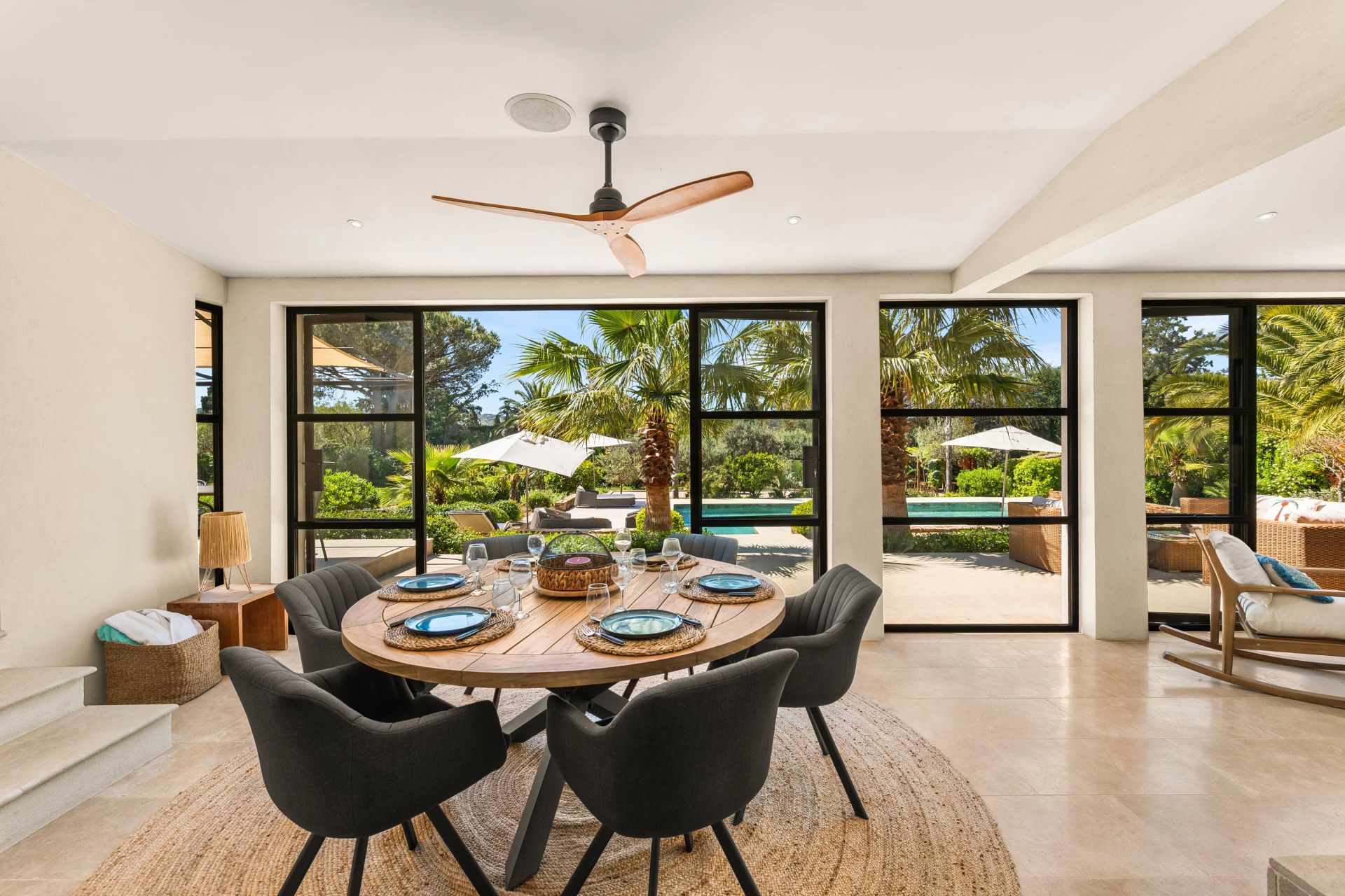 villa 5 Pièces en location saisonnière sur Saint-Tropez (83990)