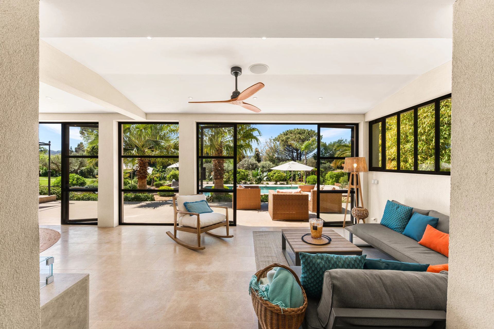 villa 5 Pièces en location saisonnière sur Saint-Tropez (83990)