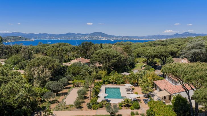 Location saisonnière Villa Saint-Tropez 5&nbsp;Pièces 250&nbsp;m²