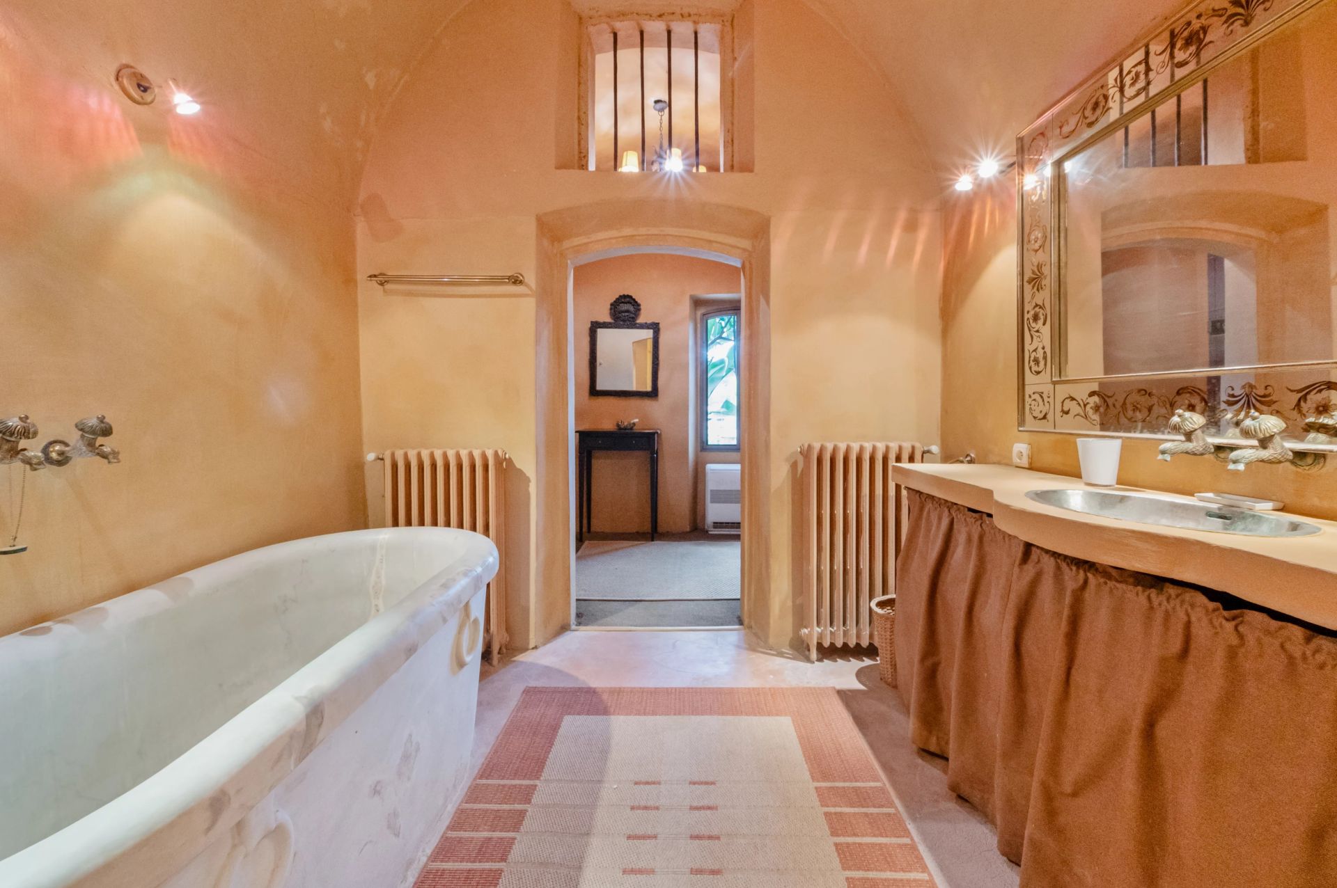 villa 14 Rooms for sale on Cagnes-sur-Mer (06800)