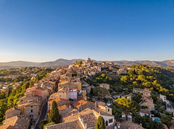 Sale Villa Cagnes-sur-Mer 14&nbsp;Rooms 480&nbsp;m²
