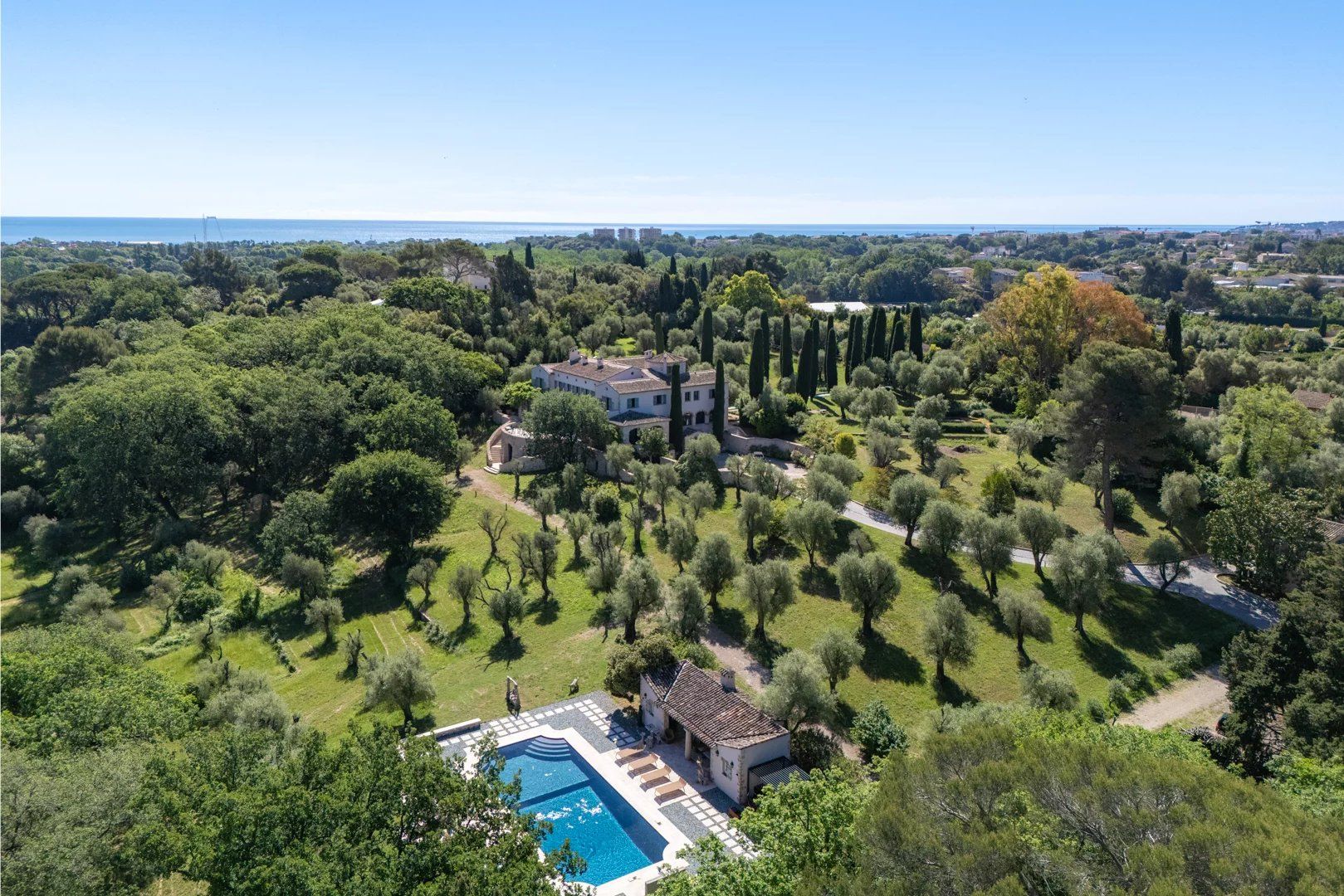 Vente Villa Antibes 15&nbsp;Pièces 1100&nbsp;m²