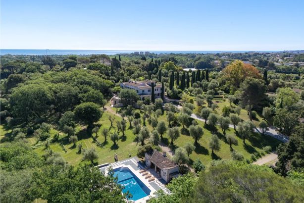 Vente Villa Antibes 15&nbsp;Pièces 1100&nbsp;m²