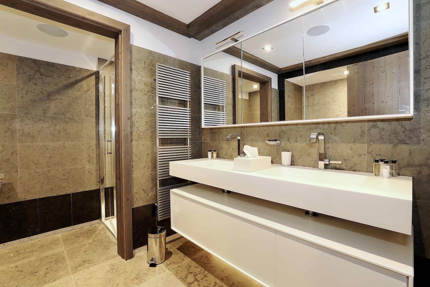 apartment 5 Rooms for sale on Courchevel (73120)