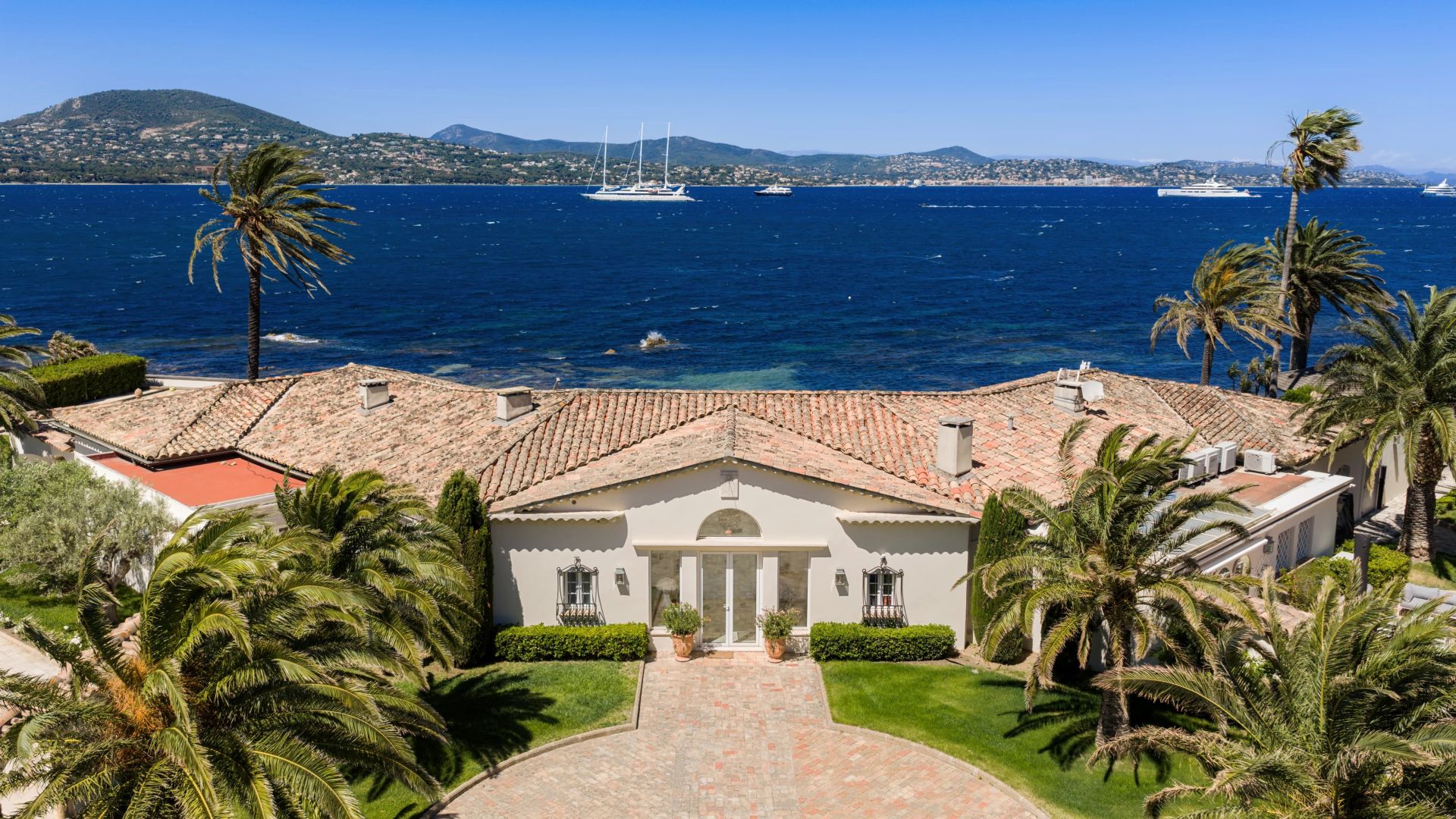 villa 9 Pièces en location saisonnière sur Gassin (83580)