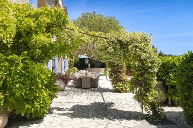 Sale Villa Grasse 10&nbsp;Rooms 502.92&nbsp;m²