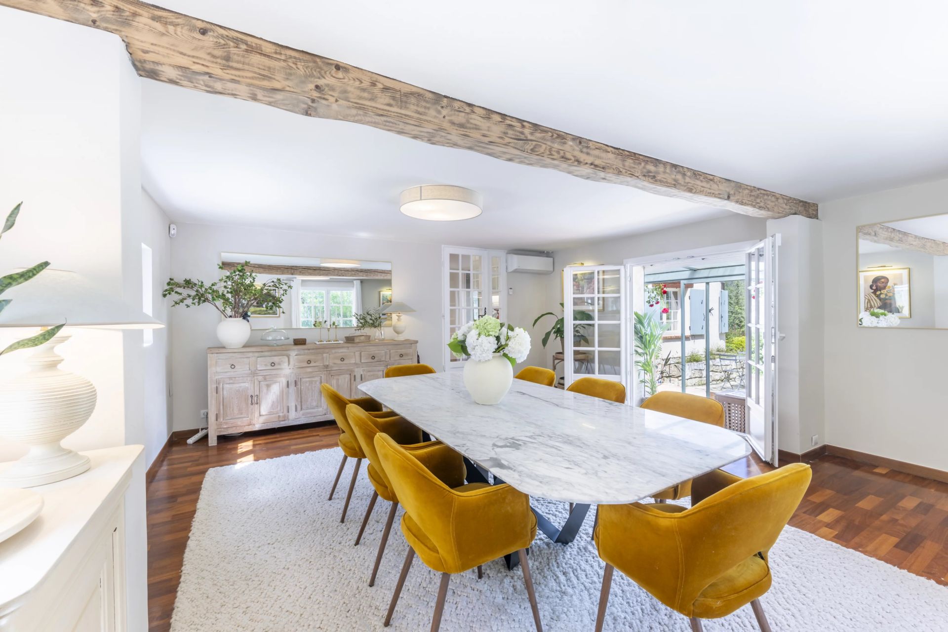 villa 10 Pièces en location sur Roquefort-les-Pins (06330)