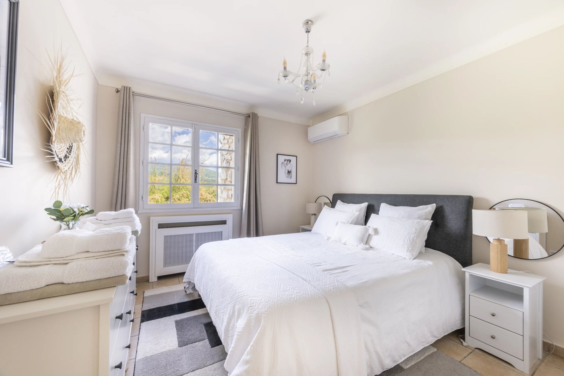 villa 10 Pièces en location sur Roquefort-les-Pins (06330)