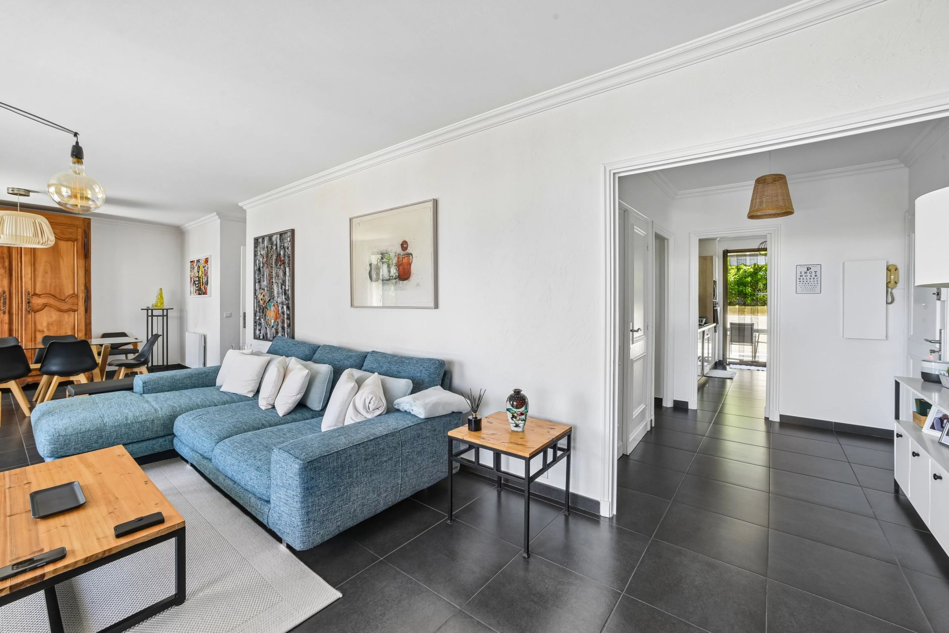 apartment 5 Rooms for sale on Villeneuve-Loubet (06270)
