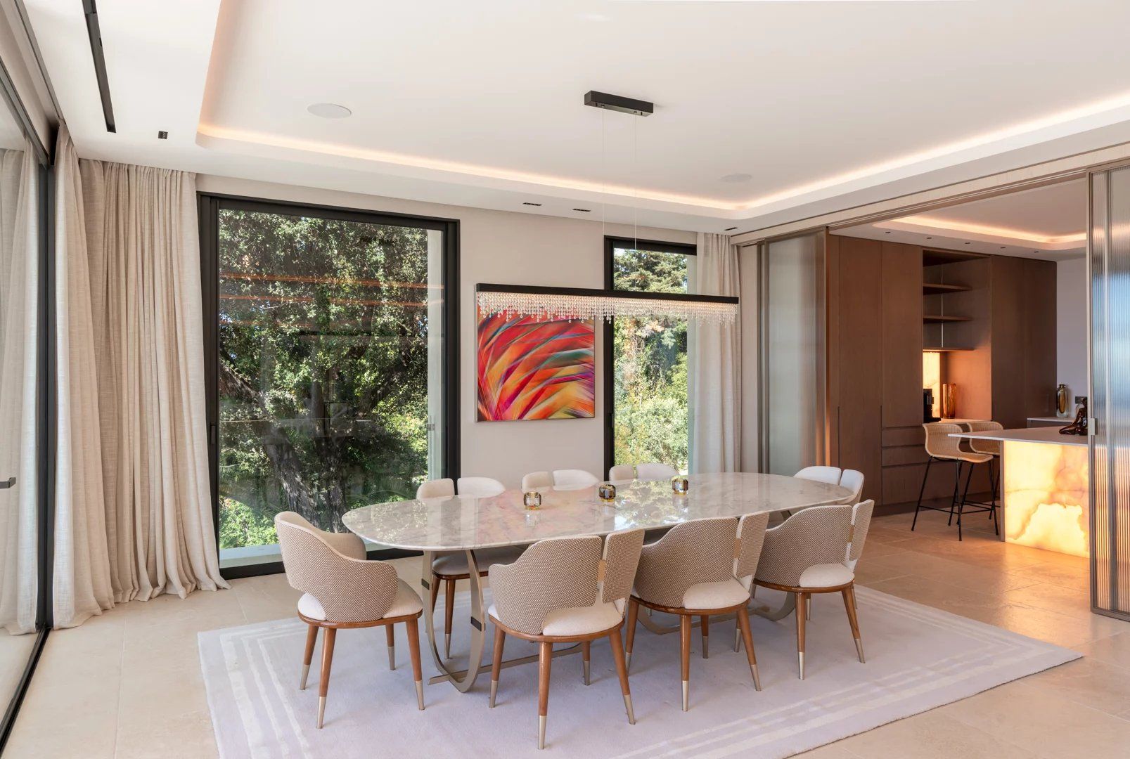 villa 11 Rooms for sale on Cannes (06400)