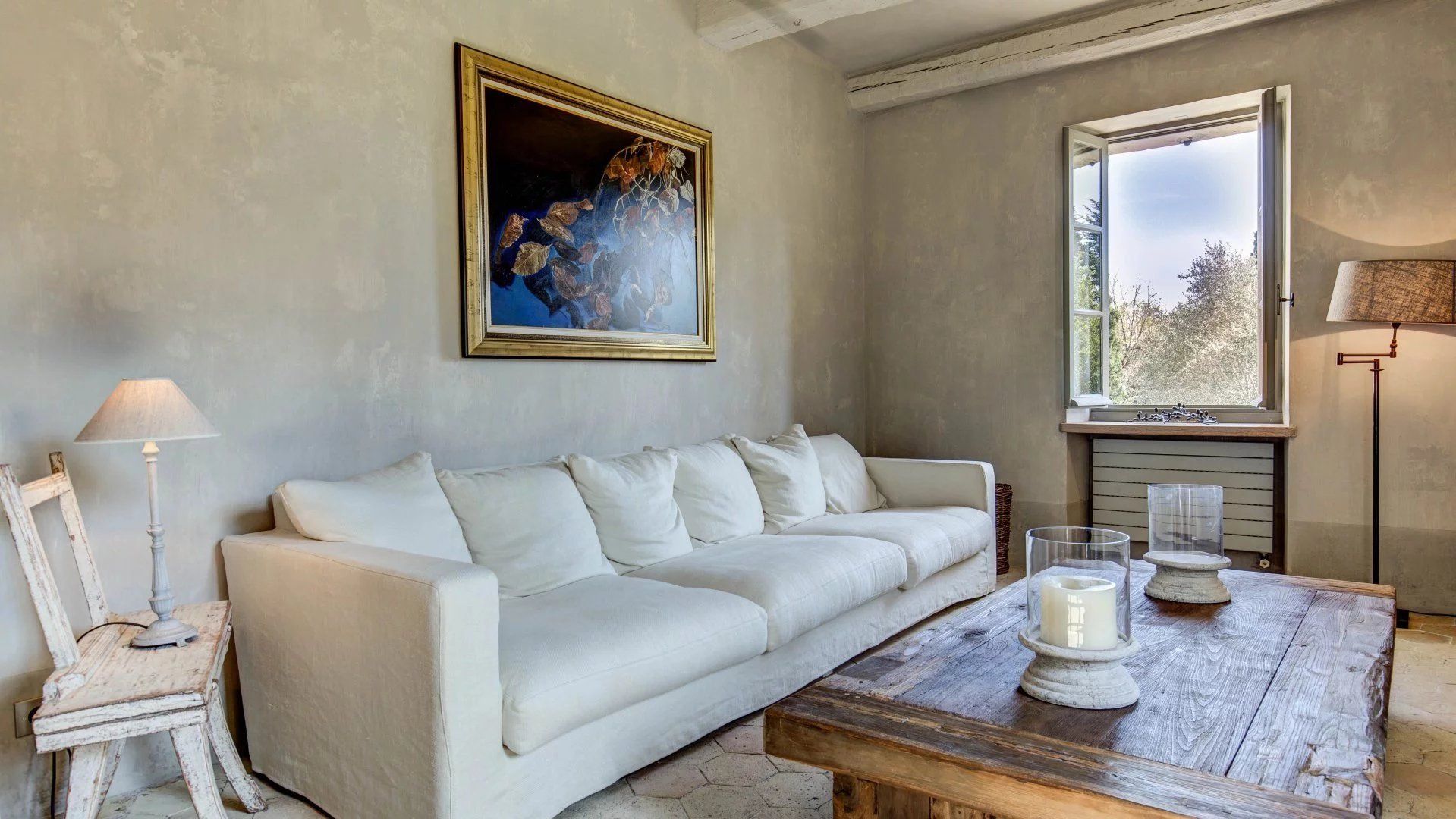 villa 11 Rooms for sale on Roquefort-les-Pins (06330)