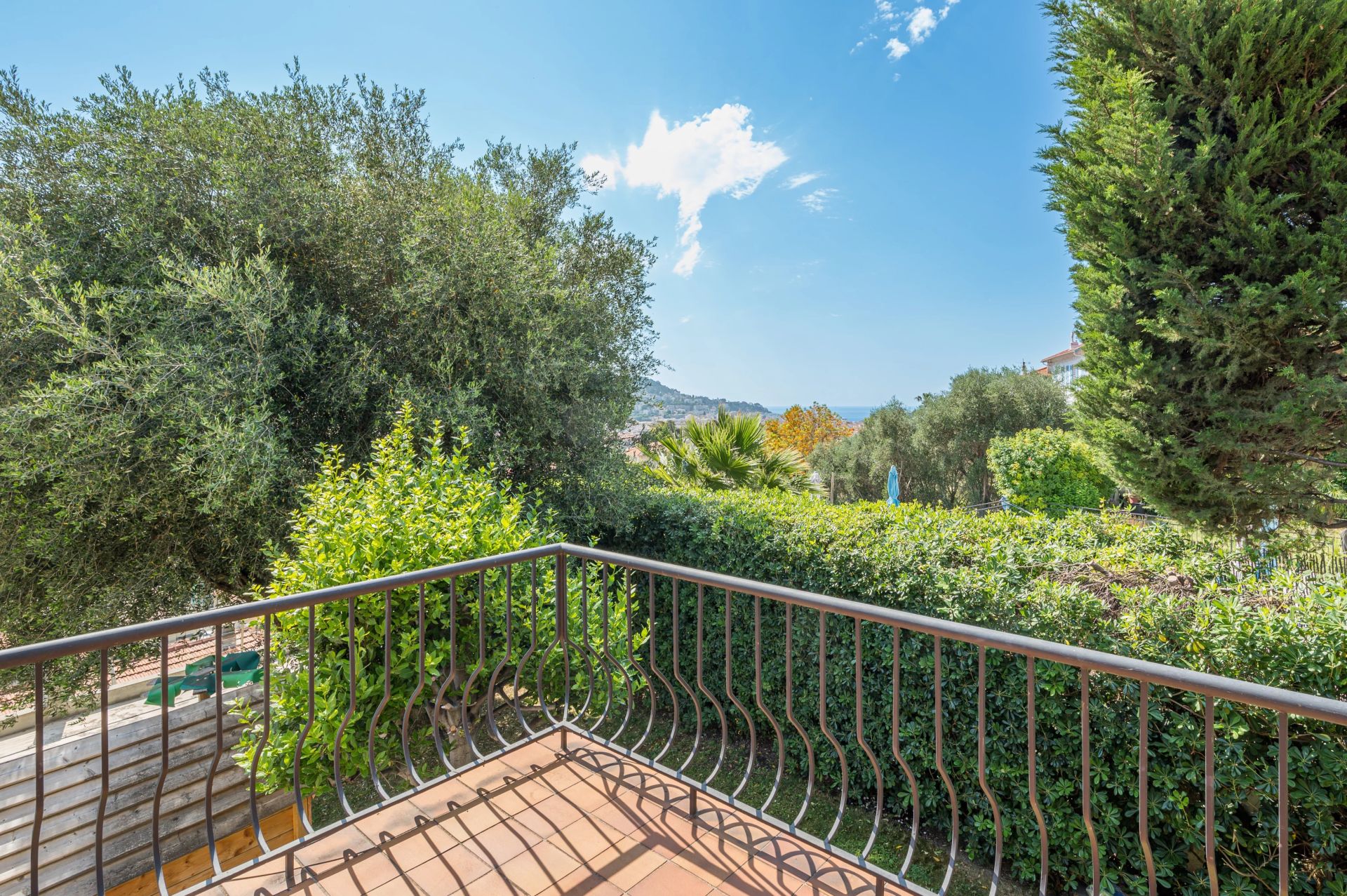 villa 7 Rooms for sale on Nice (06000)