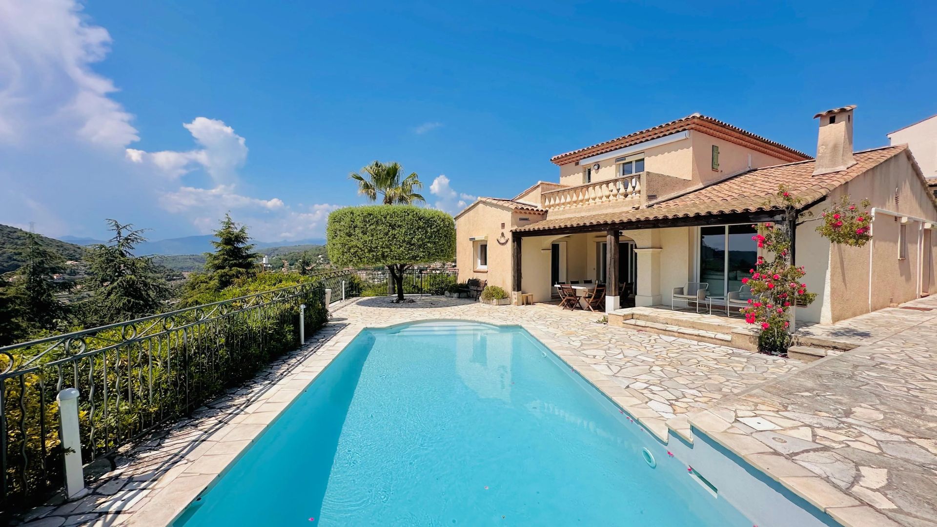 villa 6 Pièces en vente sur La Turbie (06320)