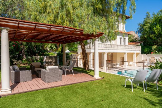 Vente Maison Cannes 18&nbsp;Pièces 579.76&nbsp;m²