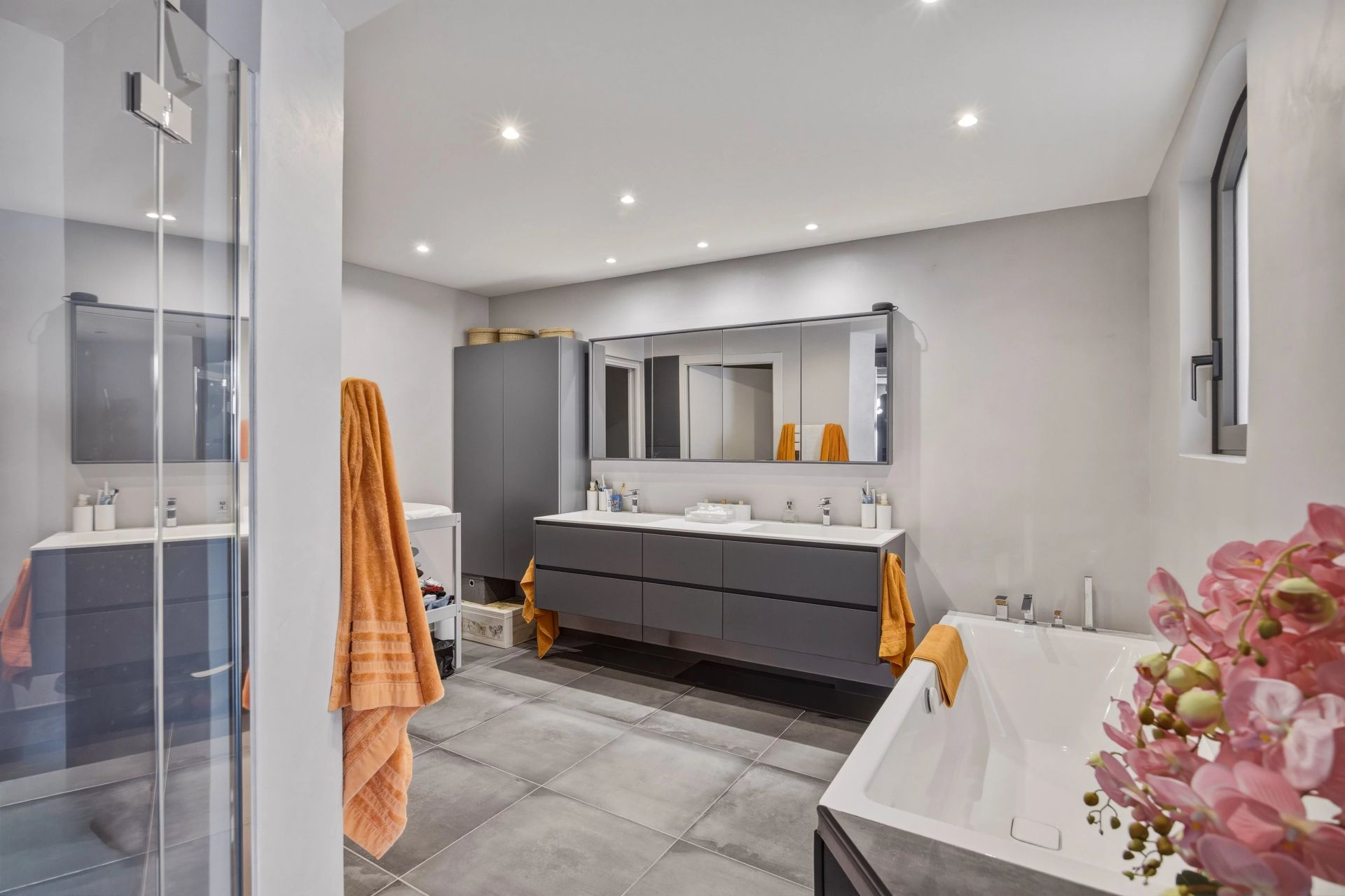 villa 6 Rooms for sale on Èze (06360)