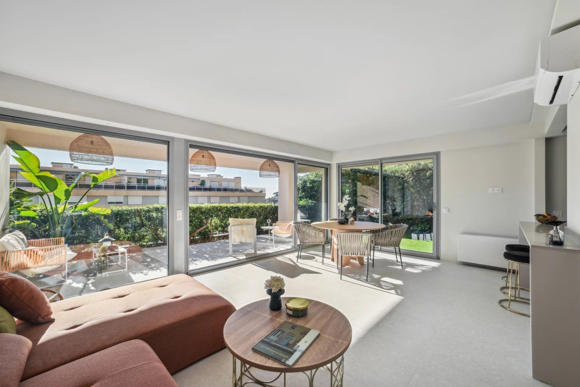 apartment 3 Rooms for sale on Villefranche-sur-Mer (06230)
