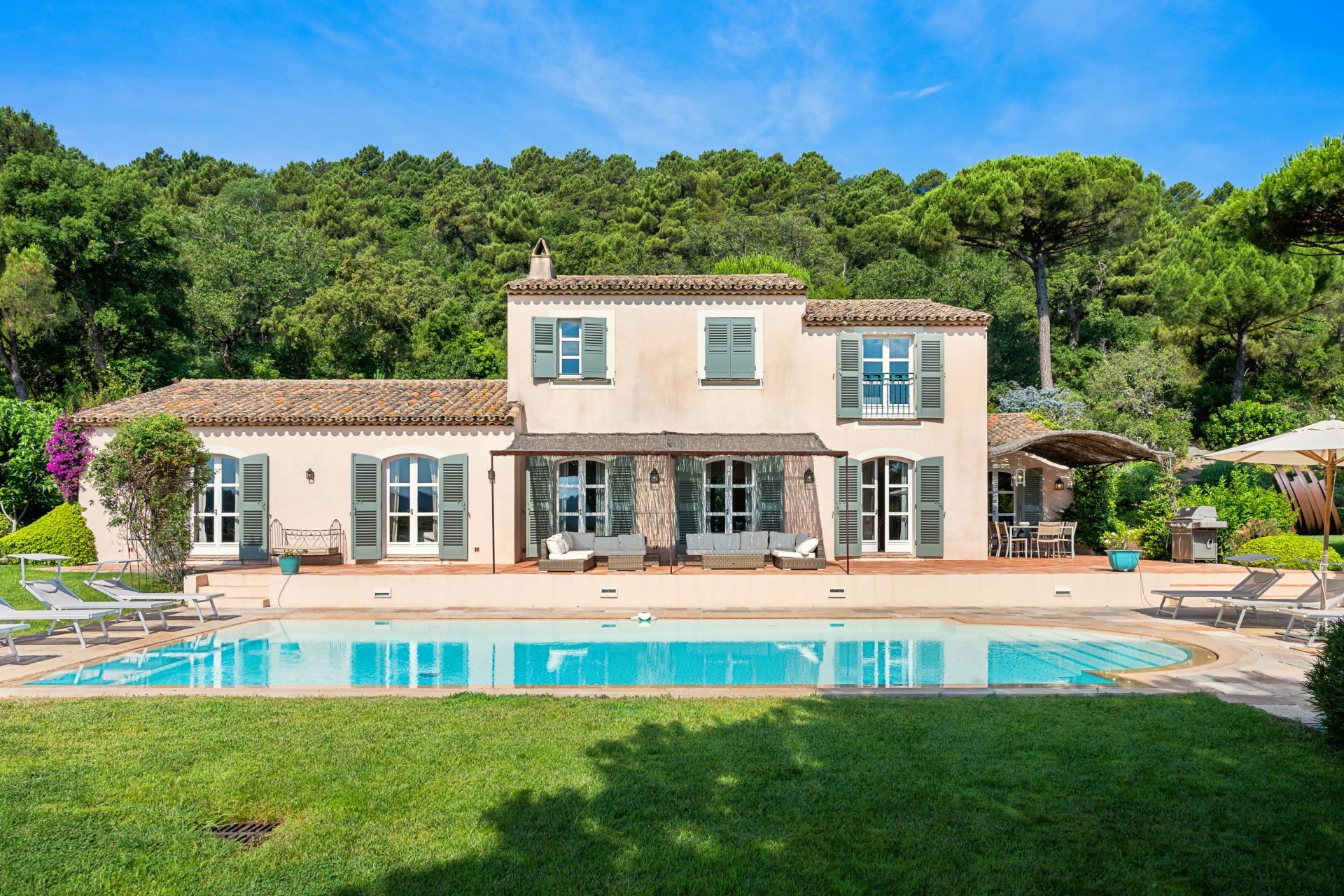 villa 9 Pièces en location saisonnière sur Gassin (83580)