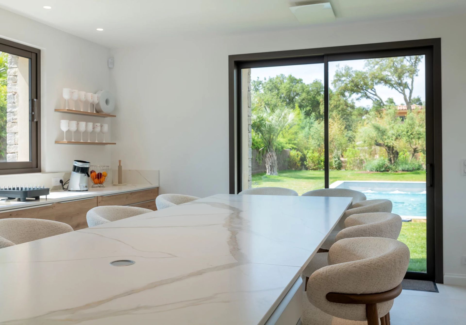 villa 6 Rooms for seasonal rent on Grimaud (83310)