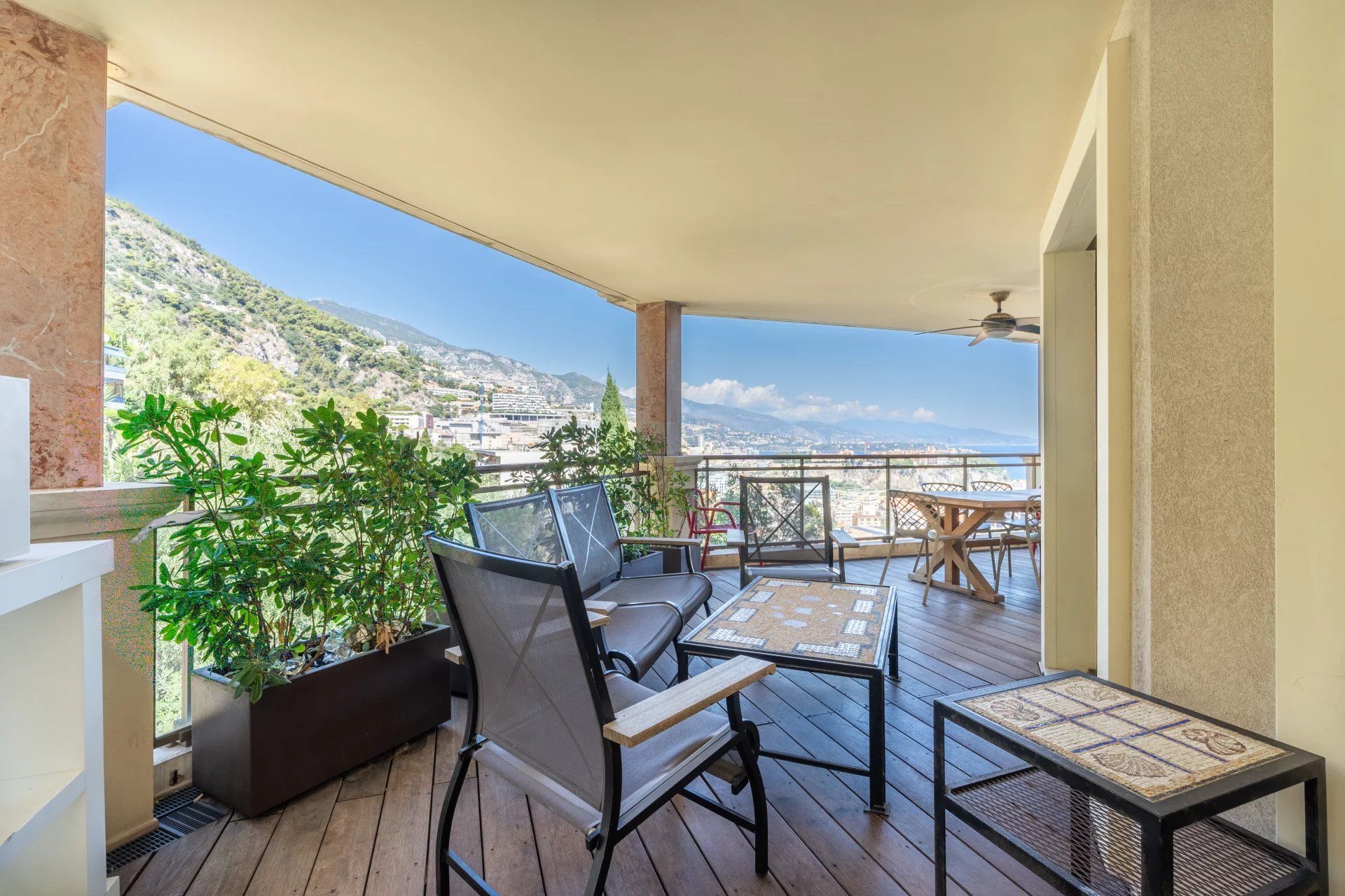 appartement 5 Pièces en vente sur Cap-d'Ail (06320)
