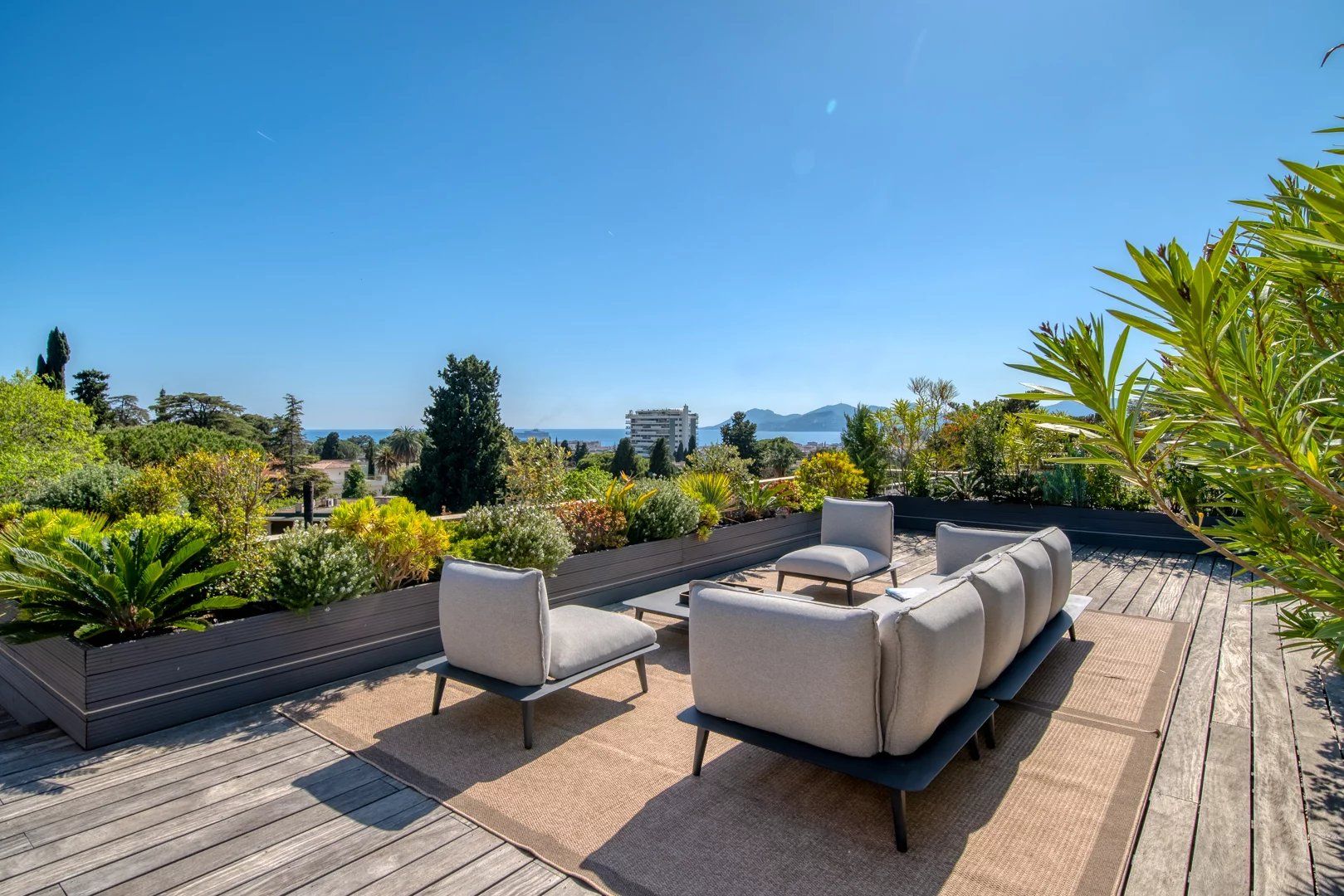 Vente Appartement Cannes 2&nbsp;Pièces 80&nbsp;m²