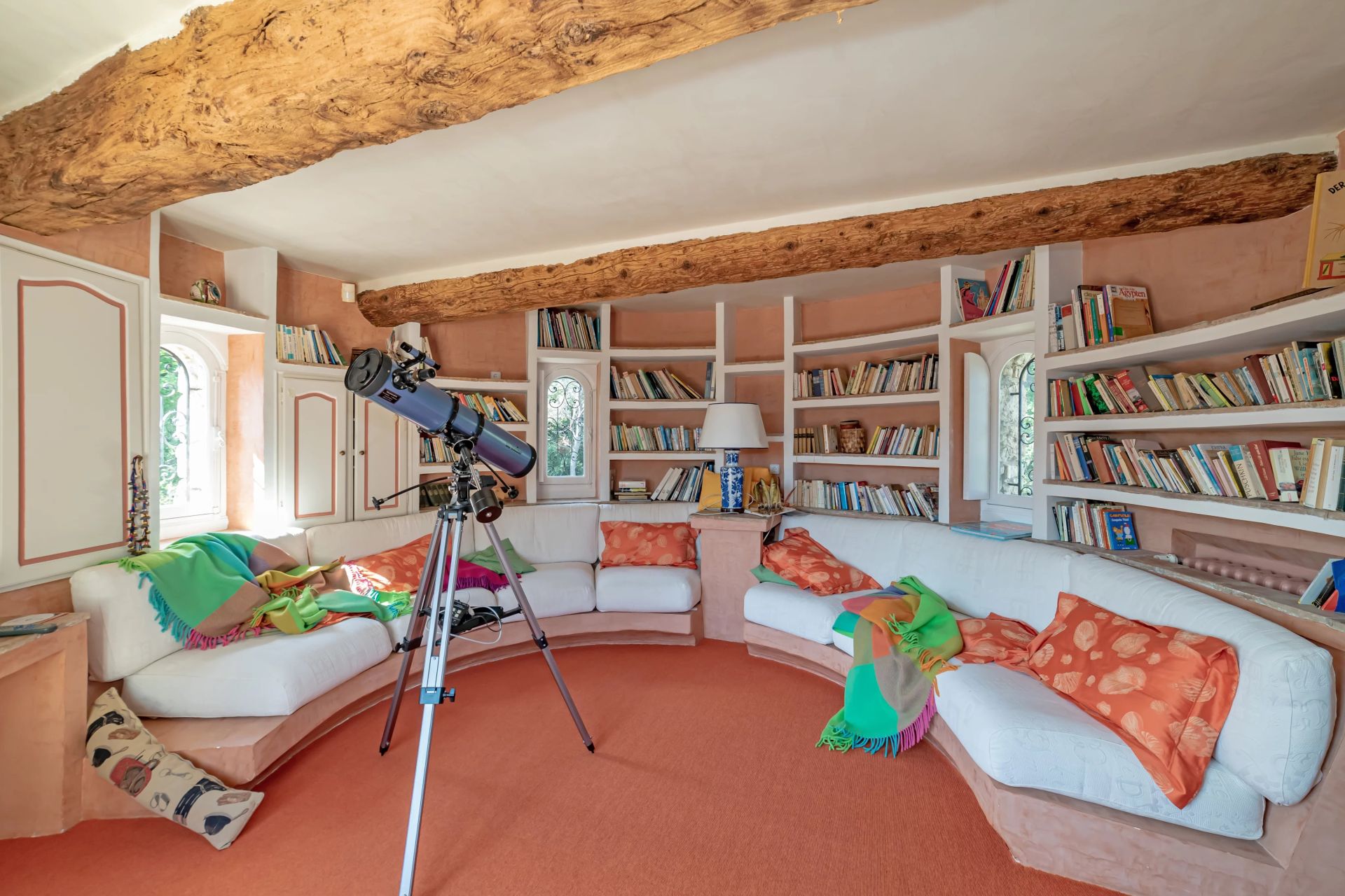 villa 28 Rooms for sale on Roquefort-les-Pins (06330)