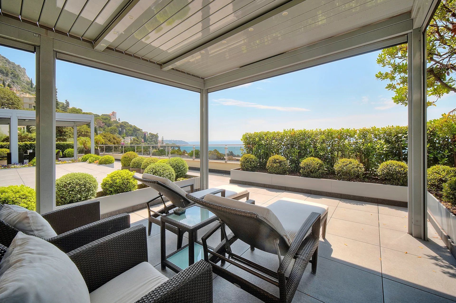 appartement 8 Pièces en vente sur Roquebrune-Cap-Martin (06190)