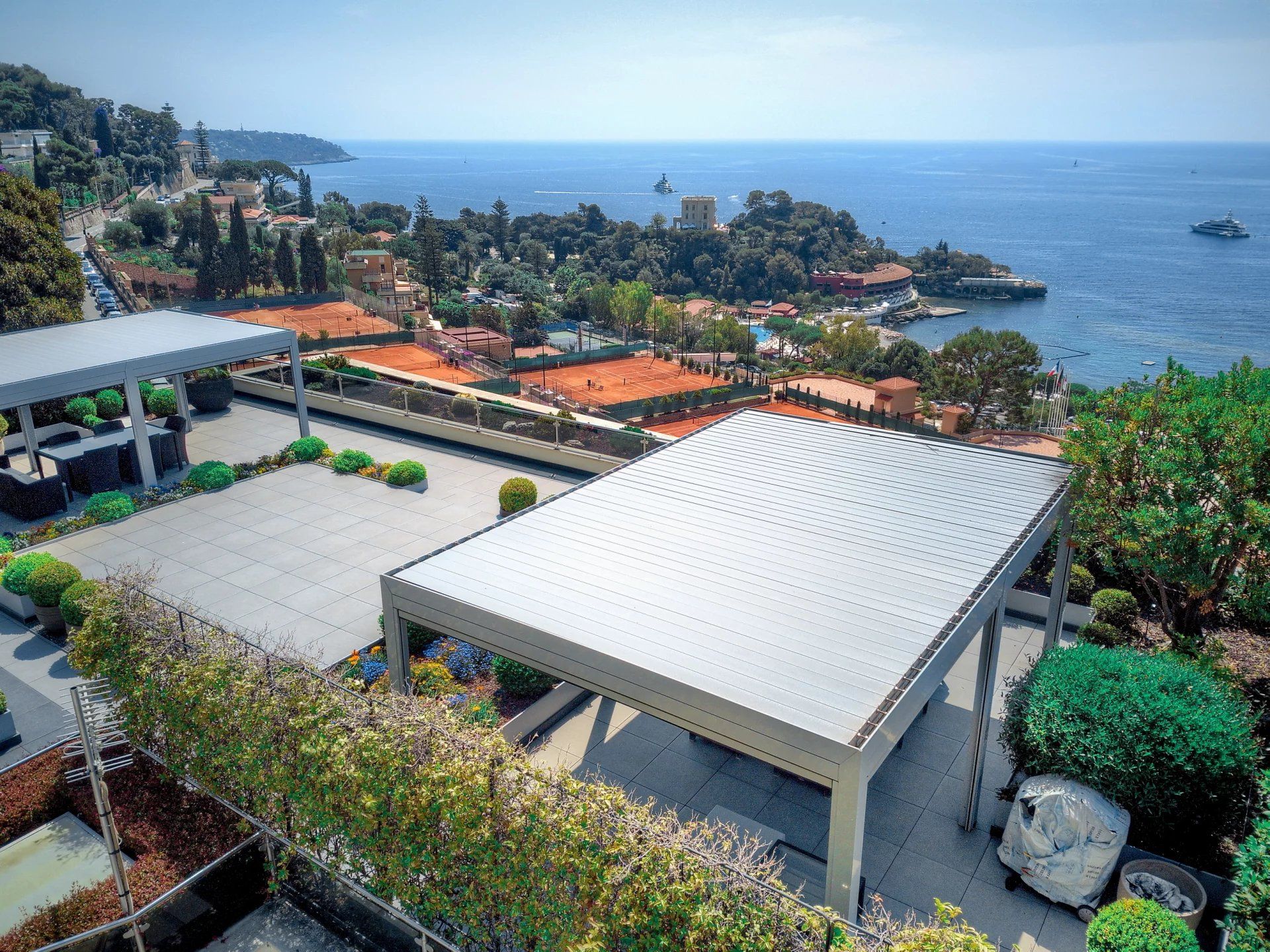 appartement 8 Pièces en vente sur Roquebrune-Cap-Martin (06190)
