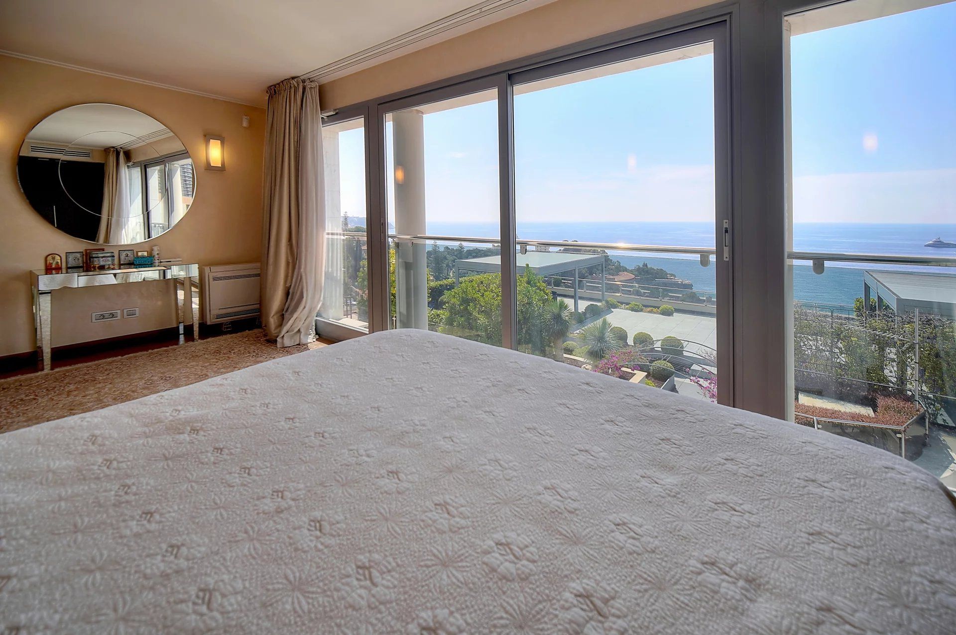 appartement 8 Pièces en vente sur Roquebrune-Cap-Martin (06190)