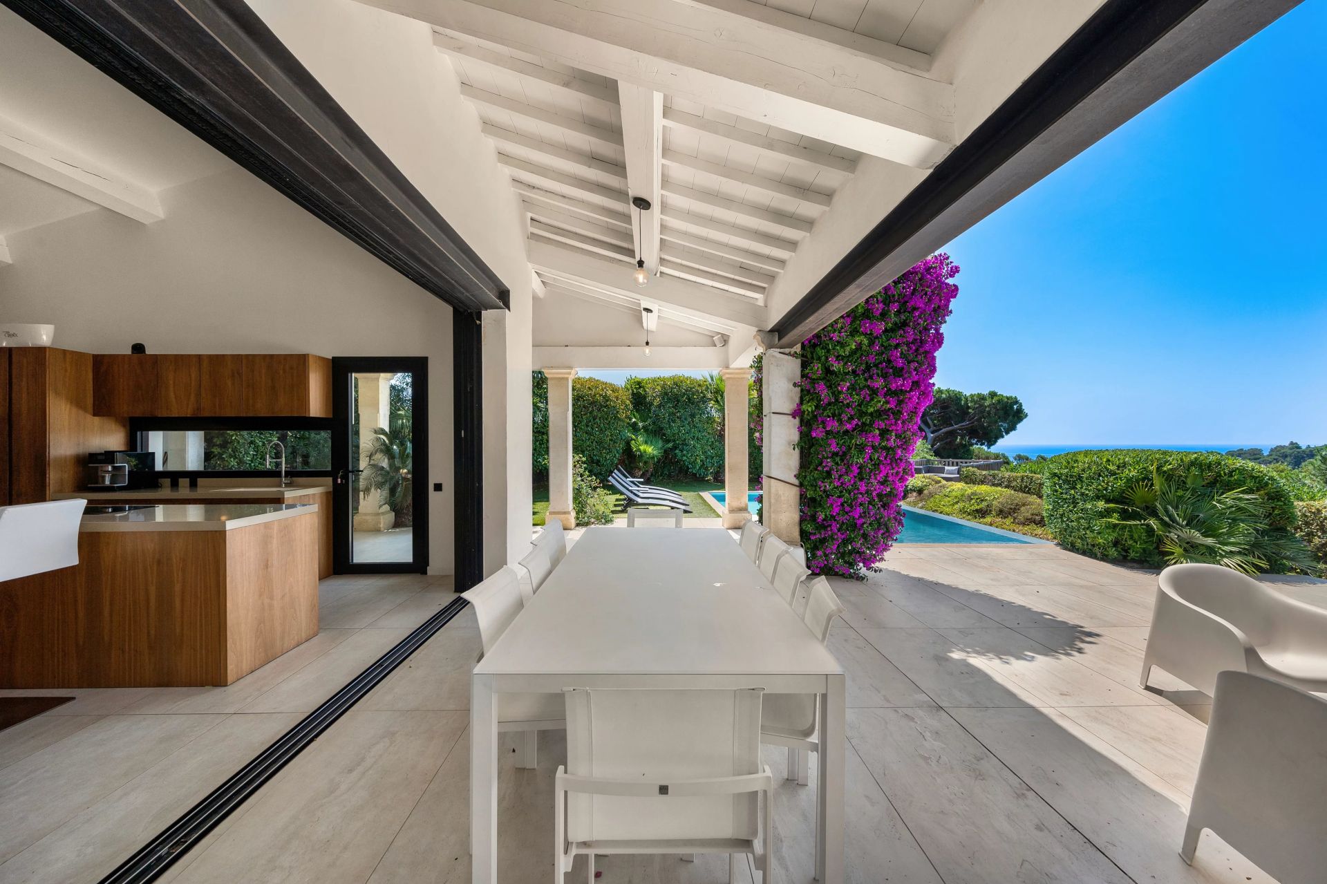 villa 5 Rooms for sale on La Croix-Valmer (83420)