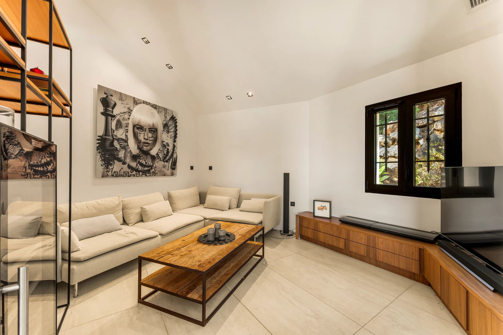 villa 5 Rooms for sale on La Croix-Valmer (83420)