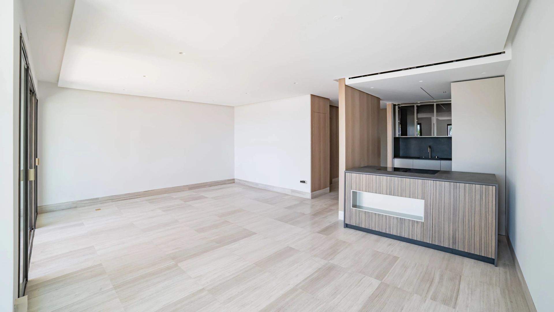 apartment 3 Rooms for sale on Cannes (06400)