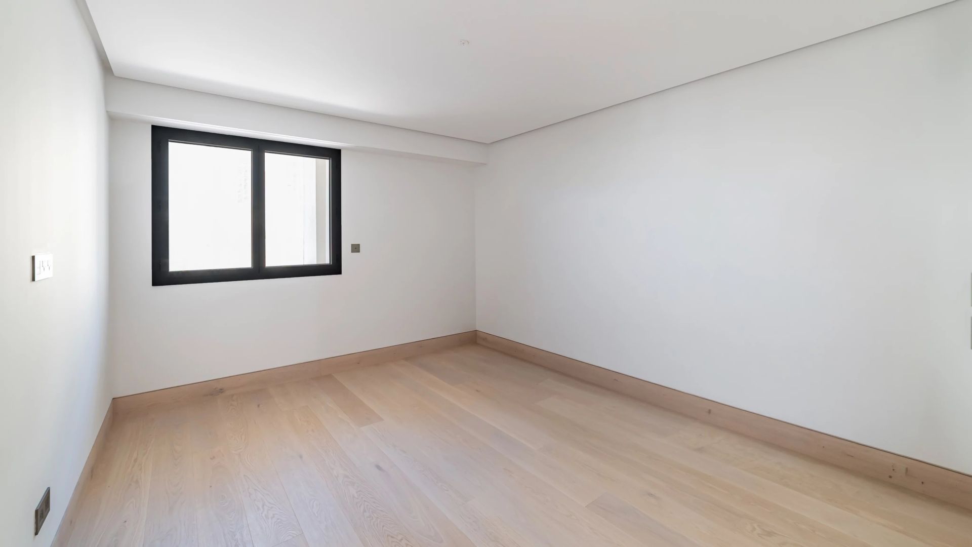 apartment 3 Rooms for sale on Cannes (06400)