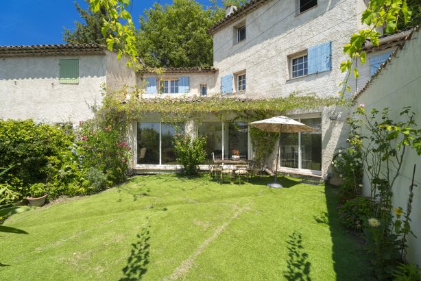 Sale Apartment Saint-Paul-de-Vence 4&nbsp;Rooms 115.57&nbsp;m²