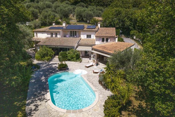 Sale Villa Le Broc 6&nbsp;Rooms 262&nbsp;m²