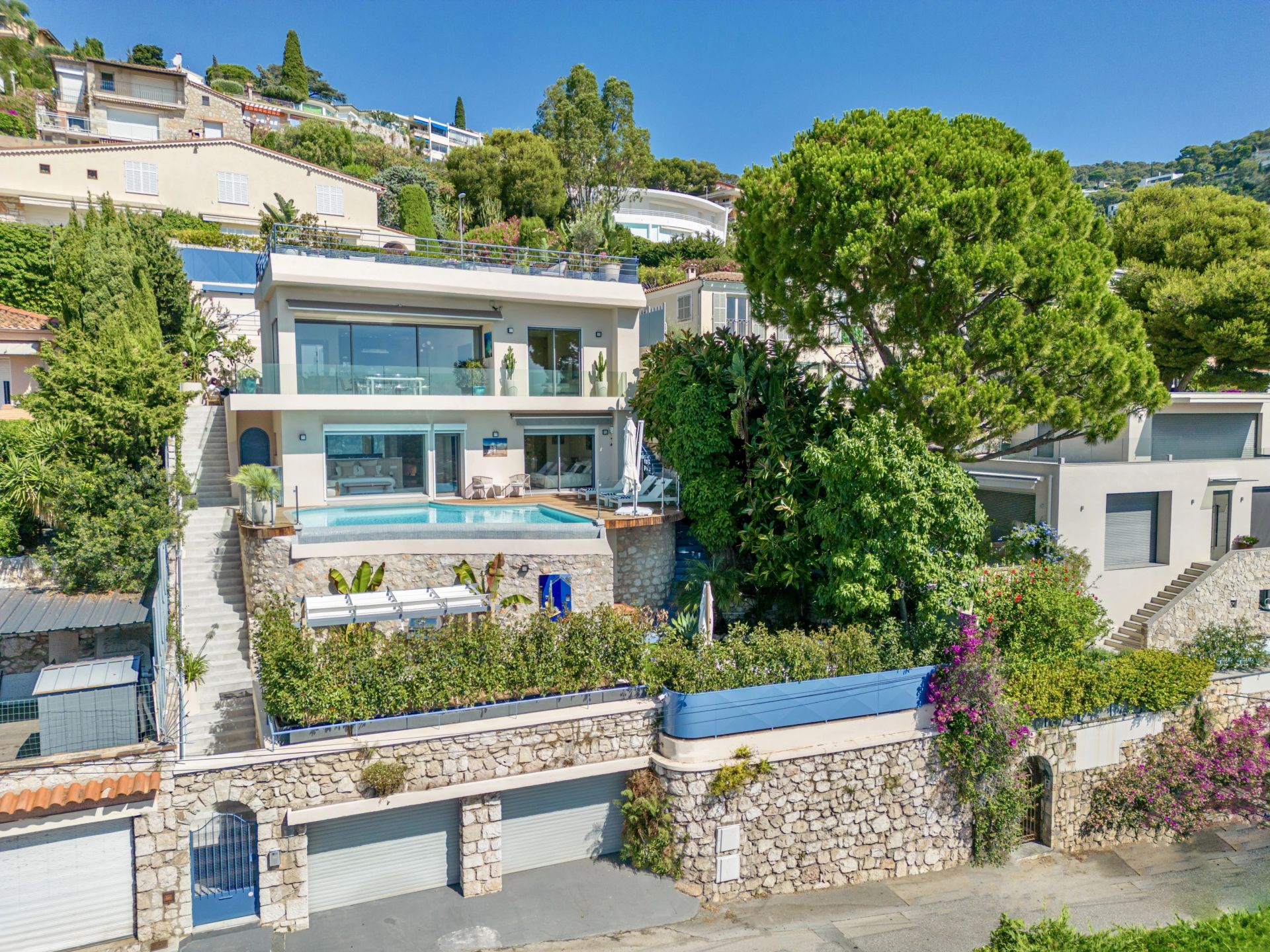 villa 6 Rooms for sale on Villefranche-sur-Mer (06230)